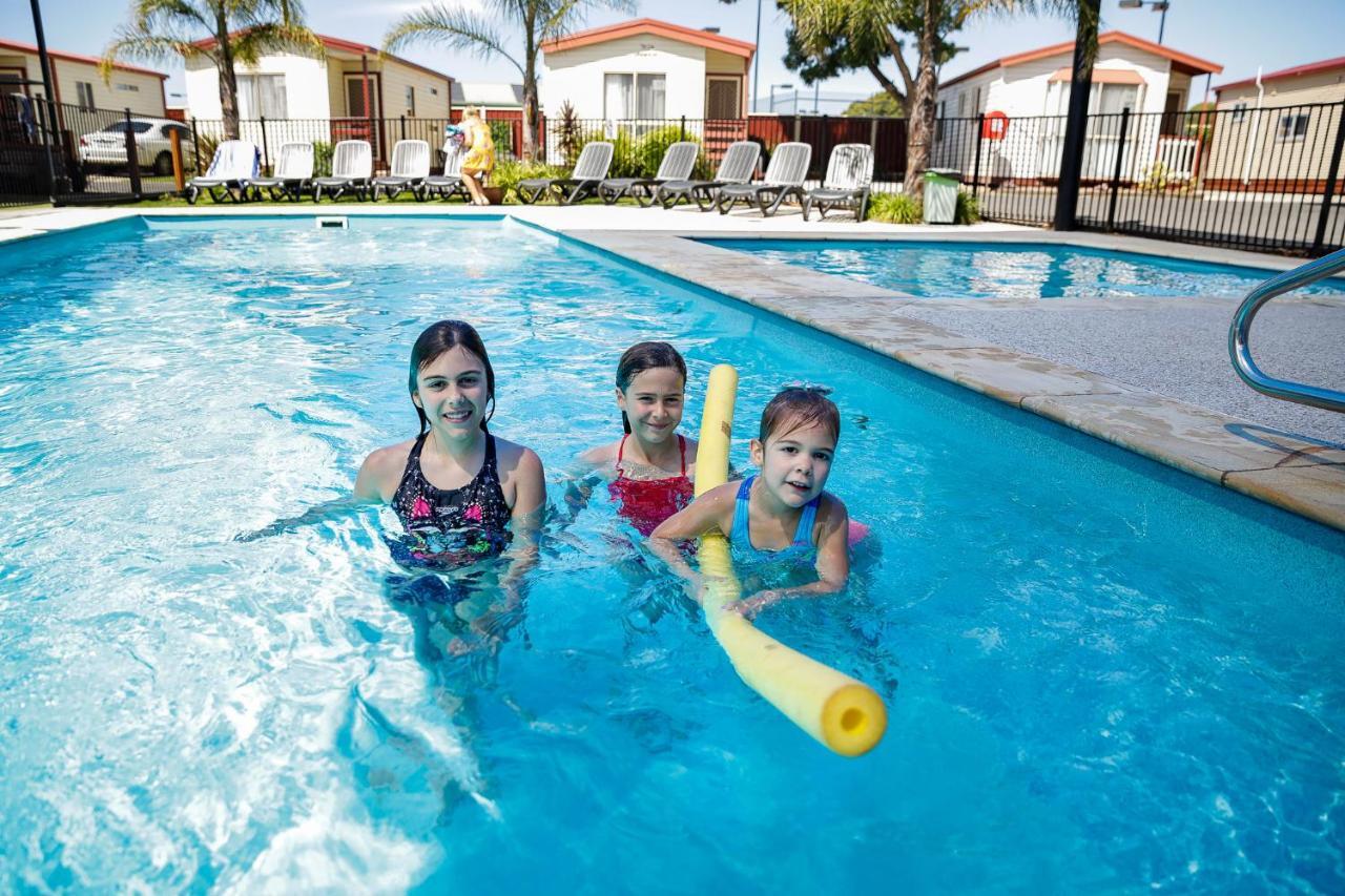Barwon River Holiday Park จีลอง ภายนอก รูปภาพ